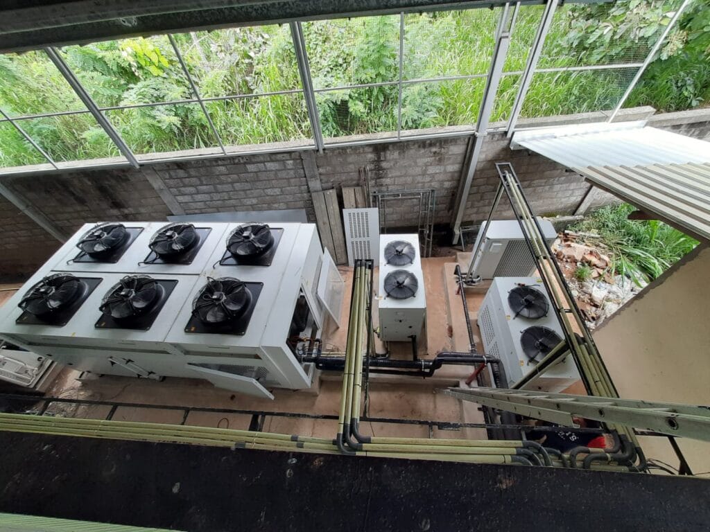 high ambient condensing units for cold rooms